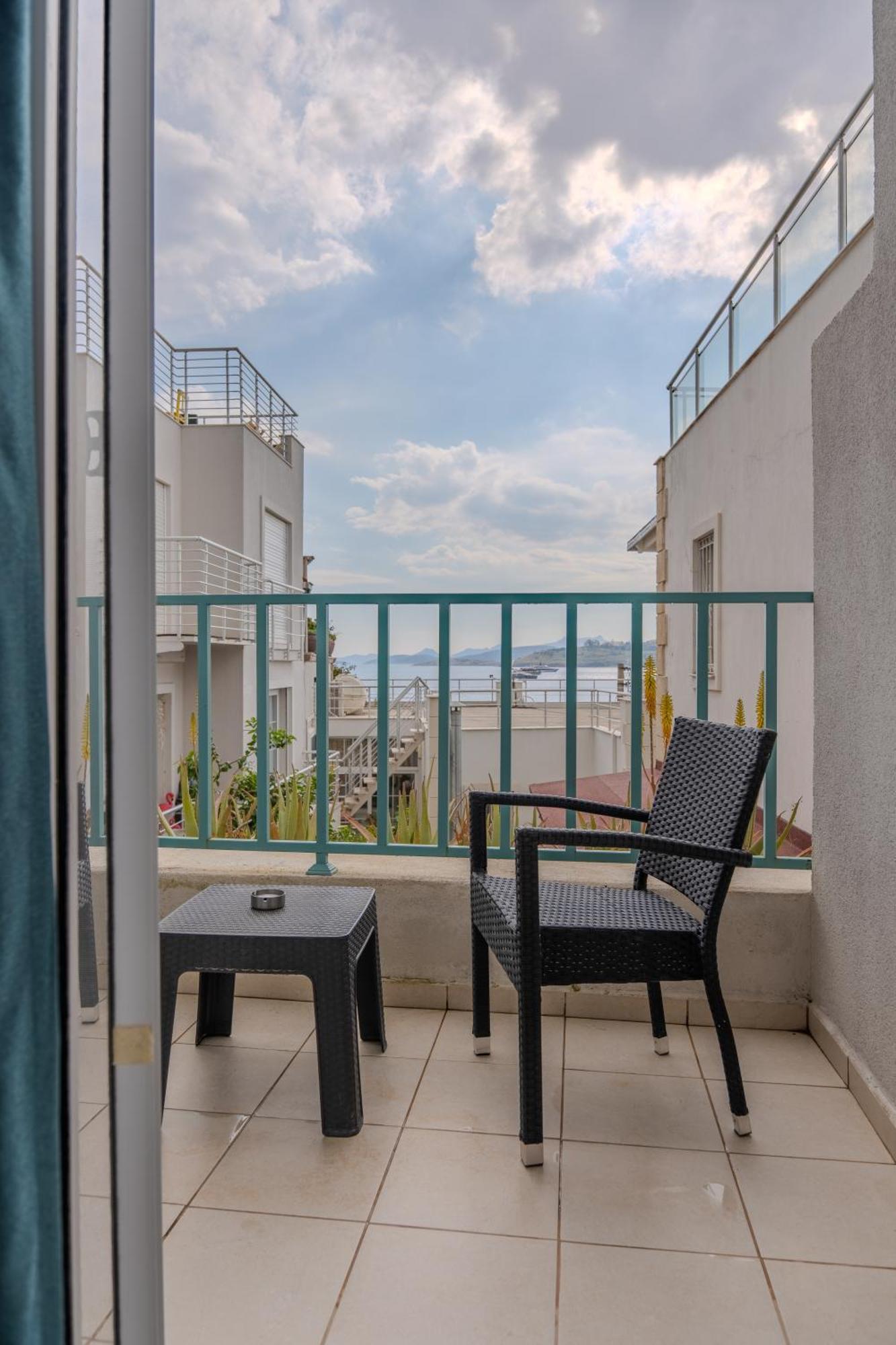 Mia Hill Suites Bodrum Esterno foto